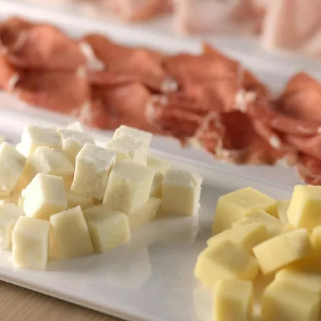 Ac San Antonio By Marriott Hotel León